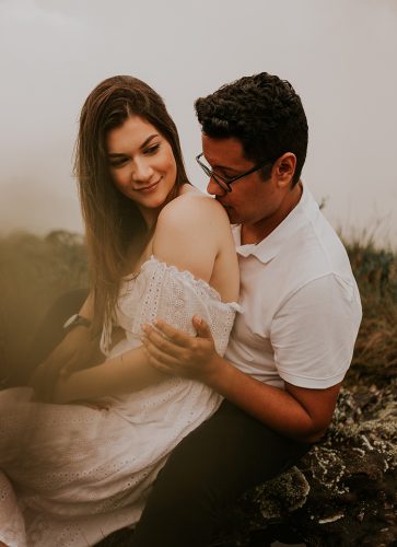 Ensaio pré wedding num clima aconchegante e intimista em Campos do