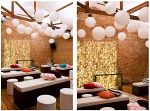 capa post: Fabiana Moura Projetos Personalizados decoração casamento Tiella moderno toques vintages e românticos colorido com preto e branco bolas almofadas luzinhas