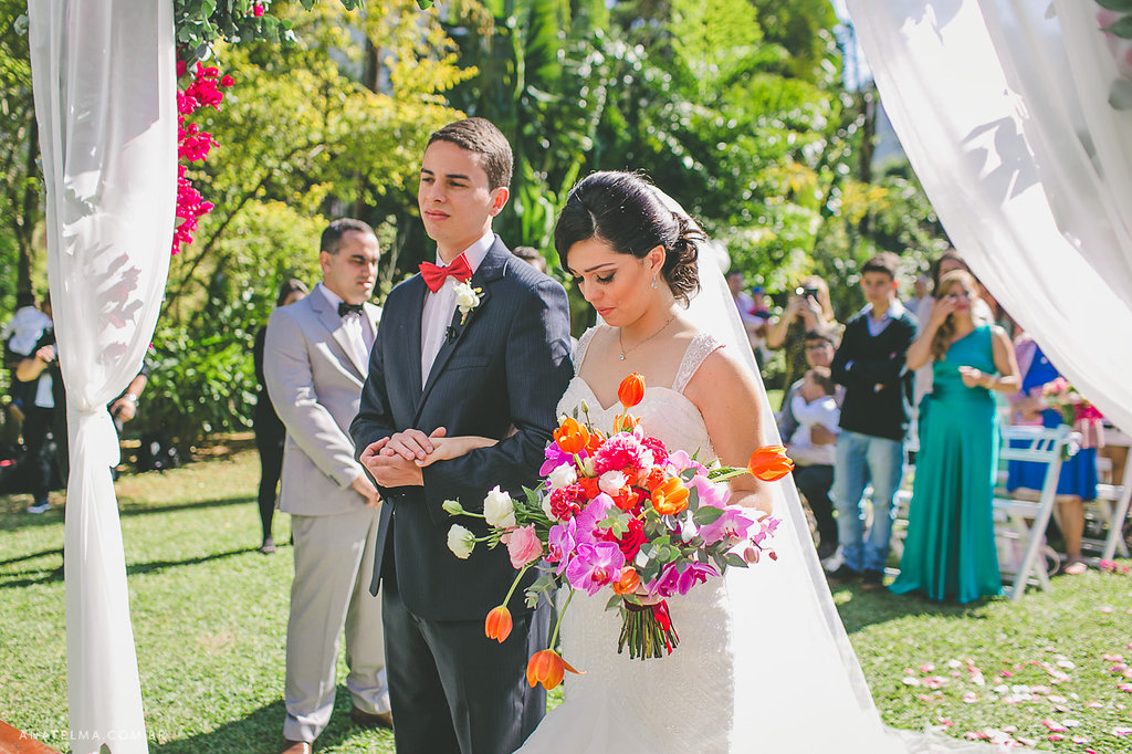 Casamento Colorido e Vibrante ao Ar Livre &#8211; Thayane &#038; Renan