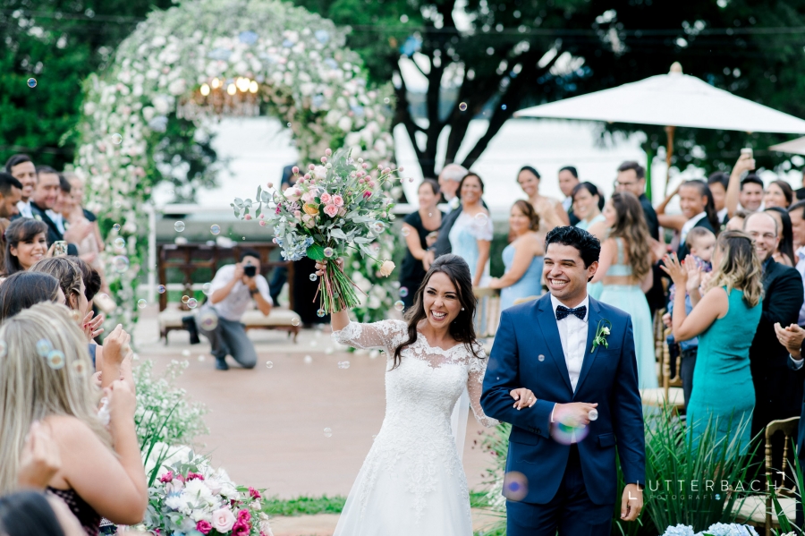 Casamento lindo em BH &#8211; Filme da Géssica + Vinícius