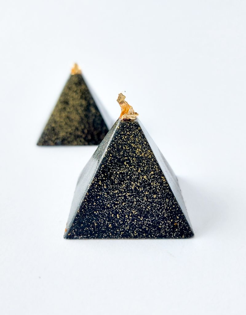 doce de casamento triangular