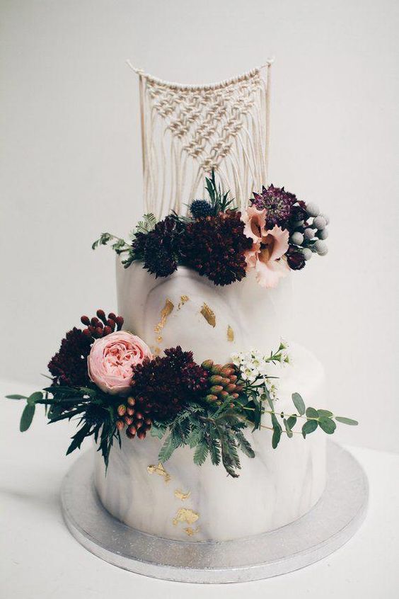 topo de bolo de casamento macramê com flores