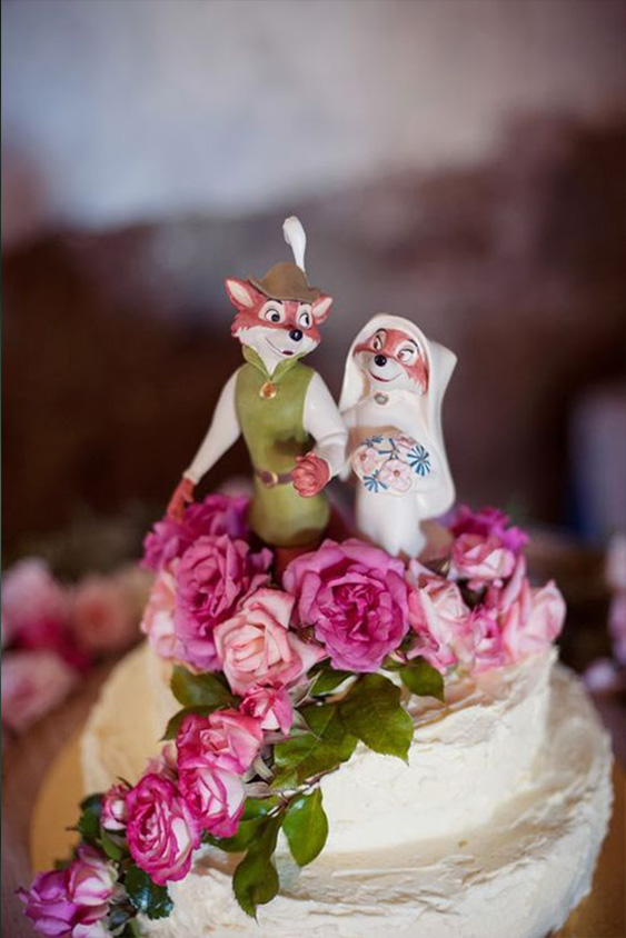 Topo de bolo de casamento de bonequinhos de raposa