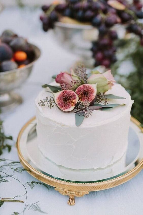 Topo de bolo de casamento de frutas
