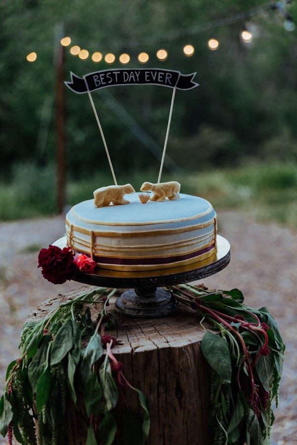 topo de bolo de casamento bandeirinha com frase