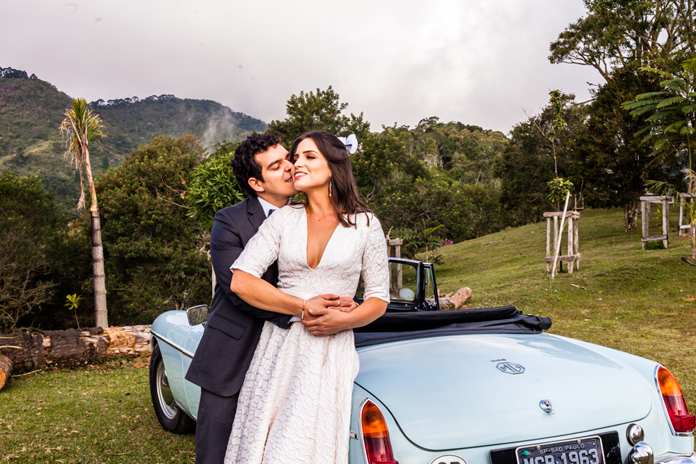 Mini wedding intimista na capela do haras da família – Bruna & Gustavo