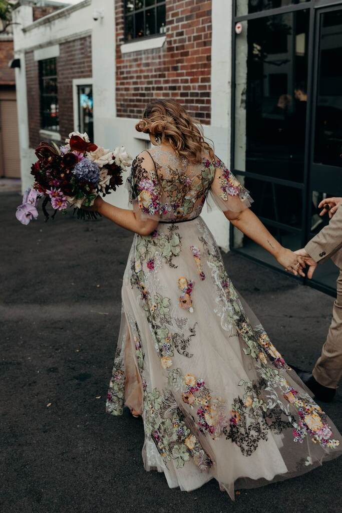 vestido de noiva plus size florido