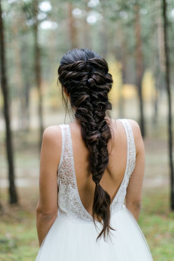 penteado de noiva Cabelo longo com tranças embutidas