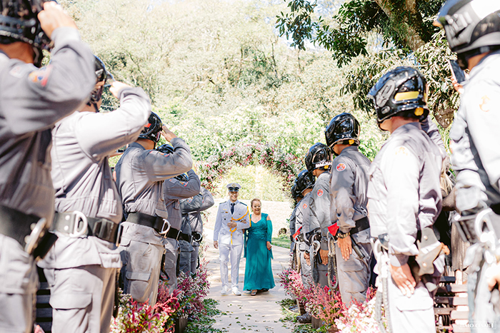 Doce casamento rústico chic ao ar livre em Mairiporã