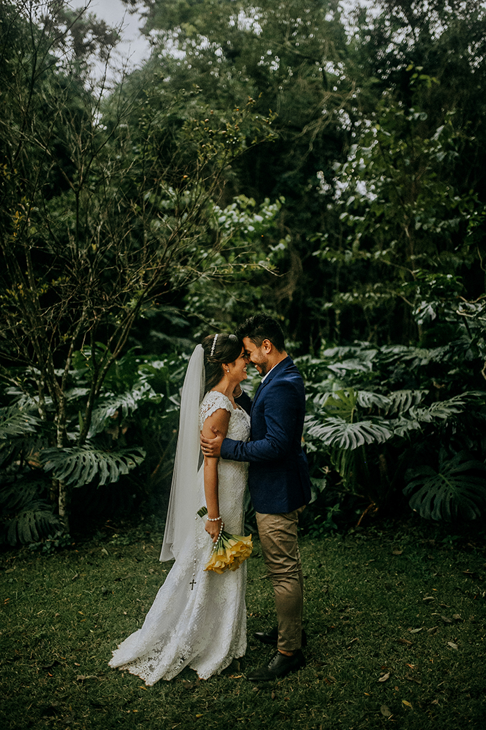 Um doce e alegre mini wedding na Villa Mandacarú &#8211; Carol &#038; Yuri