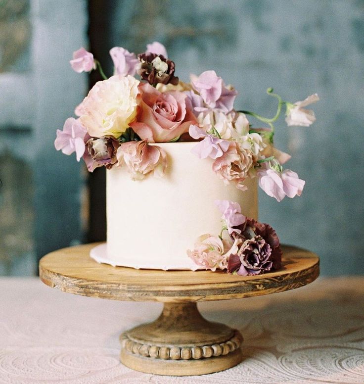 Guia Completo do bolo de casamento - 5 passos para escolher o bolo perfeito  e 15 estilos diferentes!