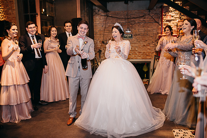 Casamento com decoração industrial para uma noiva clássica em São Paulo &#8211; Catherine &#038; Willian