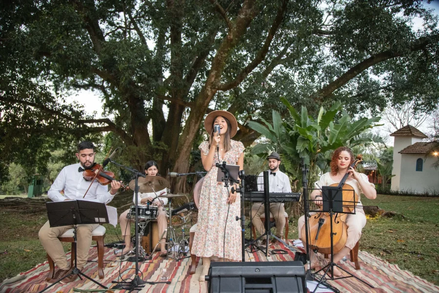 imagem 4 fornecedor: Banda Chocolate Quente