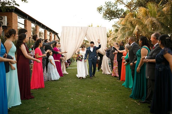 Um destination wedding aconchegante e alegre no campo para se sentir em casa &#8211; Mariana &#038; Rafael