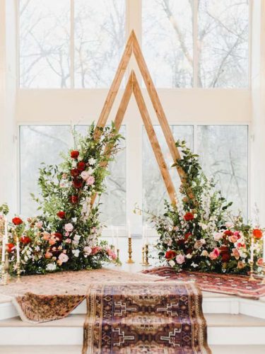 capa post: arco para casamento geométrico triangular