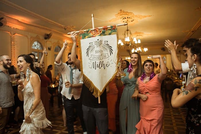 Casamento temático para celebrar o amor e o Carnaval &#8211; Viviane &#038; Thiago