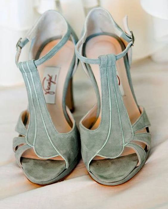 sapato de noiva sandália T colorida