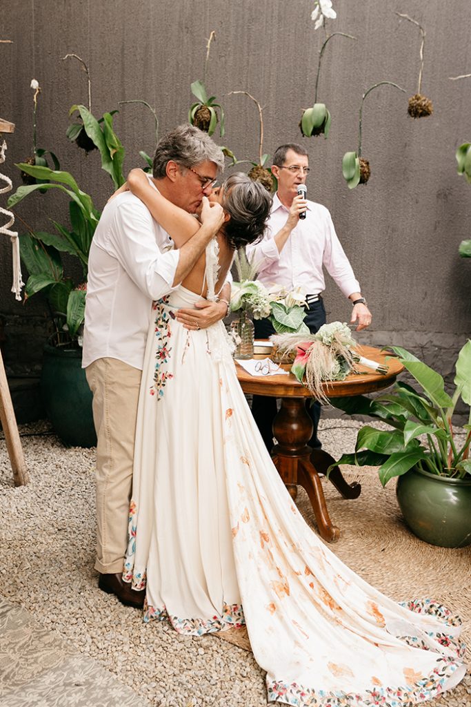 Um sonho numa tarde de verão em bodas de prata na aconchegante Casinha Le Julie &#8211; Ana Beatriz &#038; Reinaldo