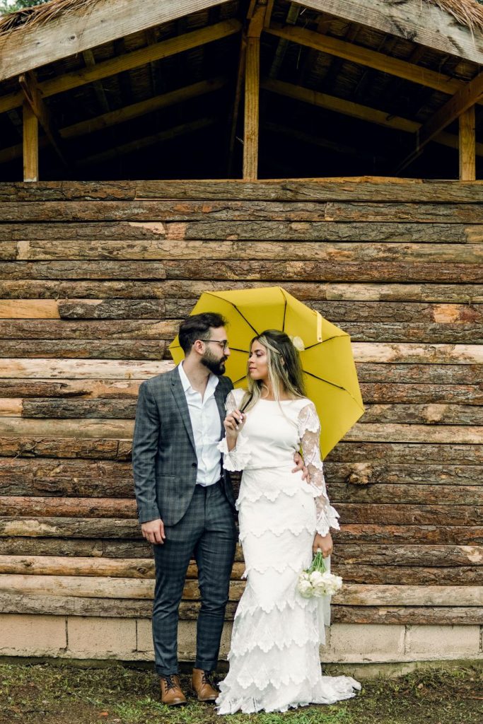 Destination Wedding DIY e atemporal com chuva em Campos do Jordão &#8211; Carol &#038; Luiz