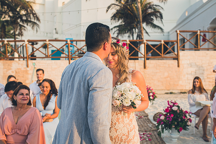 Destination wedding pé na areia ao nascer do sol em Cancún &#8211; Bruna &#038; Jefferson