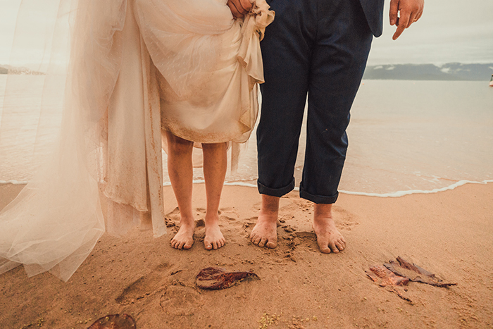 Casamento pé na areia inspirado no jardim de Monet e abençoado pela chuva em Ilhabela &#8211; Anna Julia &#038; Thomas