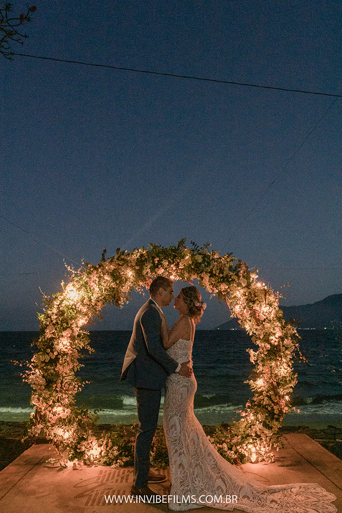 Casamento rústico e despojado ao ar livre no Viela da Praia &#8211; Desiree &#038; Samuka