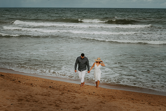 Ensaio pre wedding cheio de paz, serenidade e amor na praia de Busca Vida- Franciele &#038; Lucas