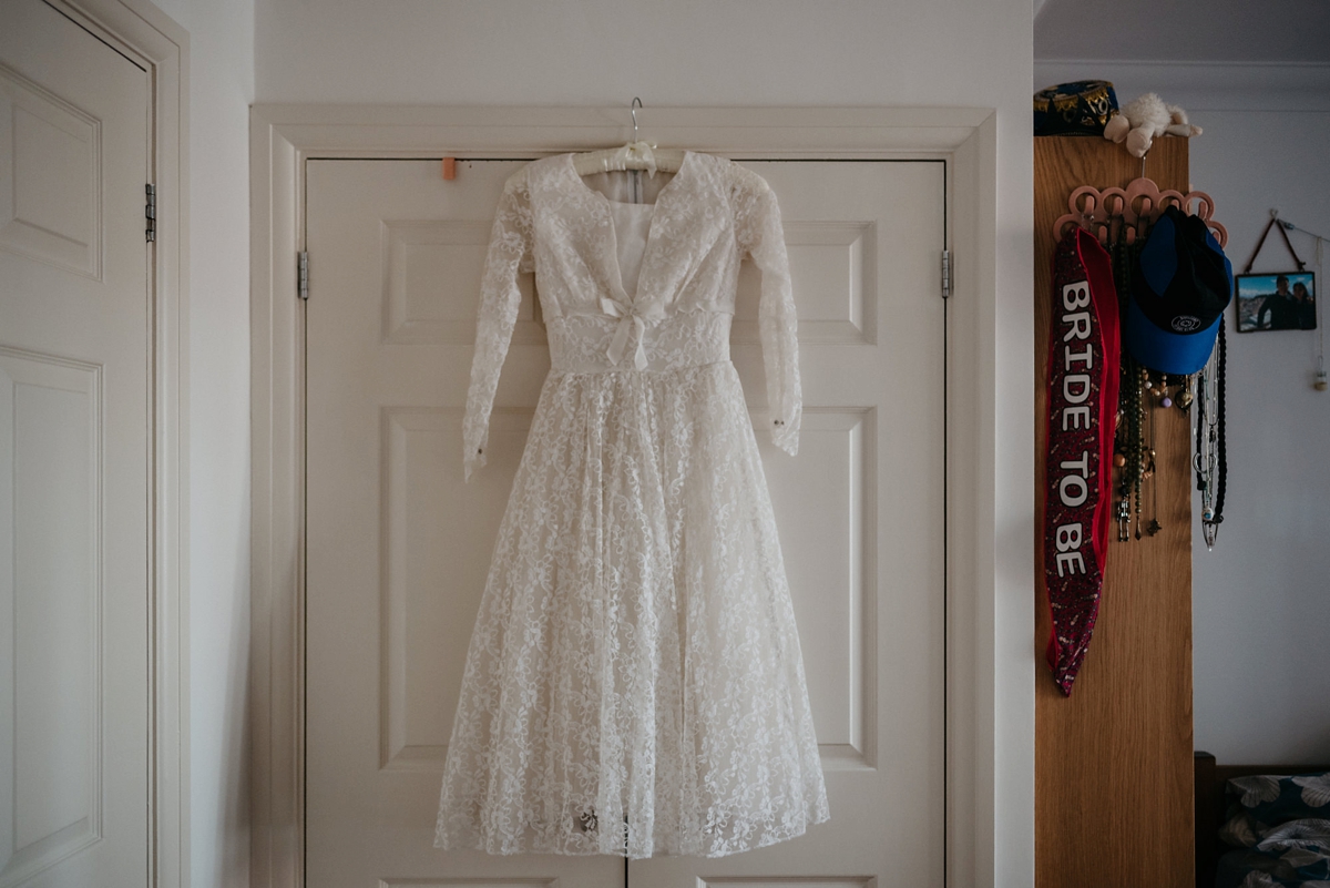 O que é e por que escolher um vestido de noiva usado (second hand) ou vintage