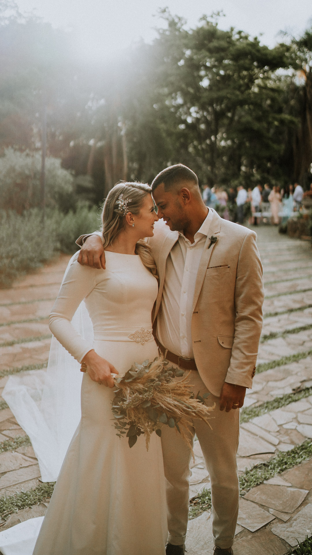 Casamento ao ar livre cheio de detalhes fofos em Santa Catarina &#8211; Vitoria &#038; Ederson 