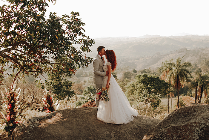 {Editorial Dois Corações} Um elopement wedding com a essência dos noivos ao nascer do sol