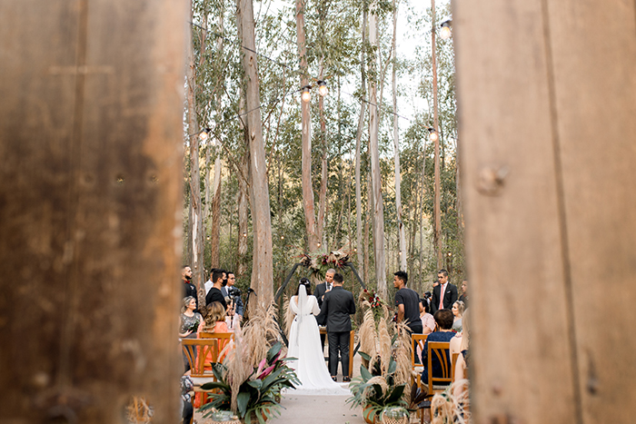Casamento rústico com uma pegada industrial na floresta &#8211; Aline &#038; Vinícius