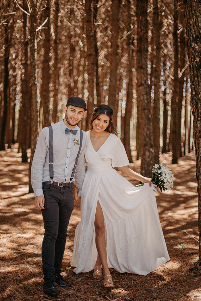 Micro wedding rústico e romântico numa floresta ensolarada no Paraná &#8211; Angie &#038; Marcos