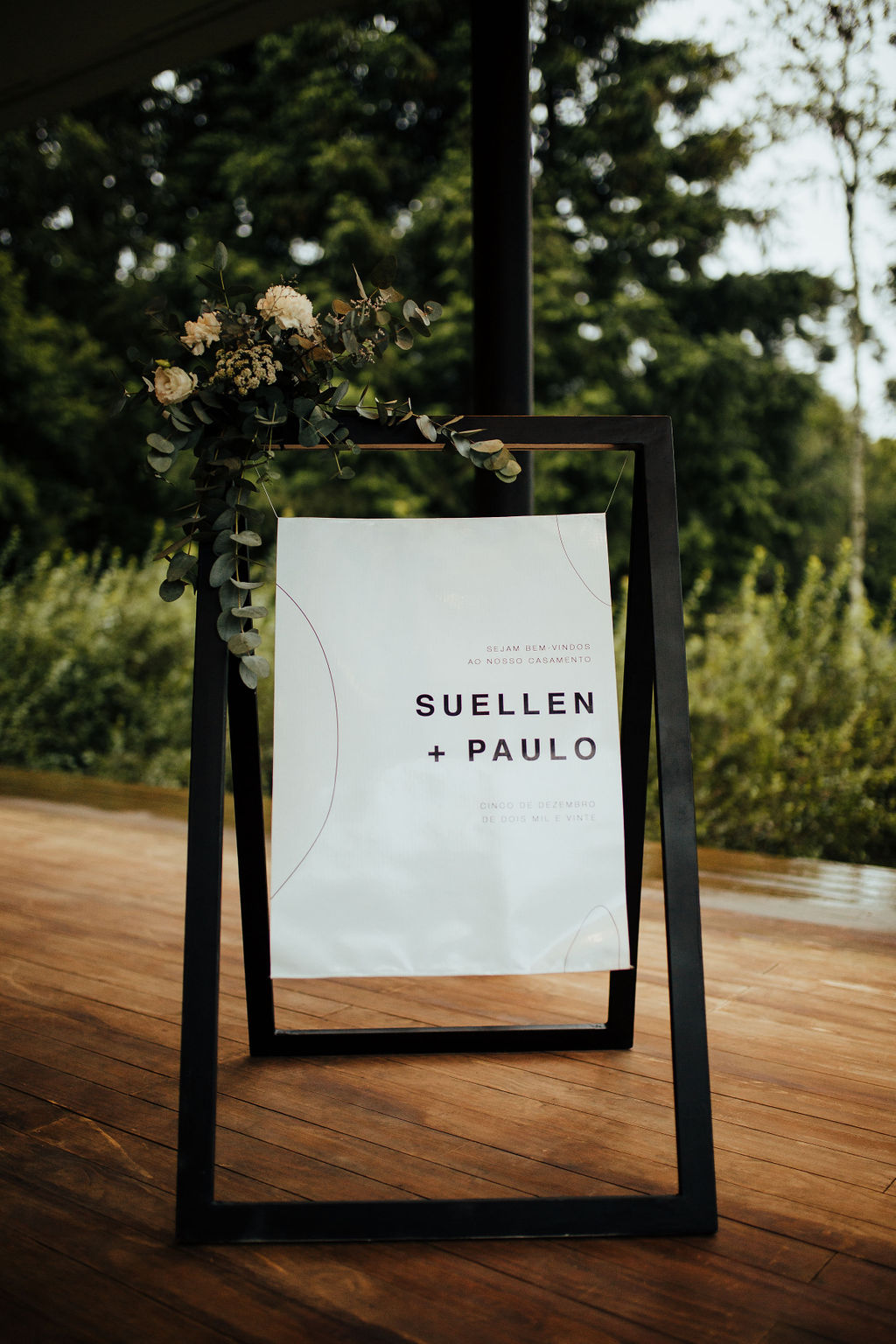 Micro wedding industrial minimalista leve e feliz em Curitiba &#8211; Suellen &#038; Paulo