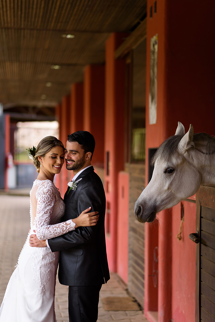 Destination wedding aconchegante em manhã ensolarada de Campos do Jordão &#8211; Maiara &#038; Felipe