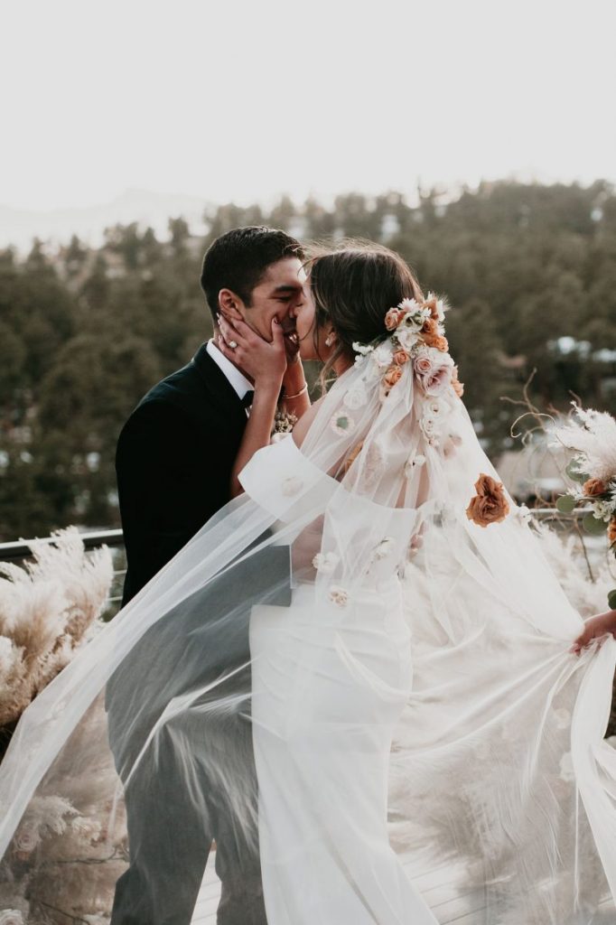  Unique-Mountain-Wedding-Estes-Park-Rocky-Mountain-Bride-29-800x1202