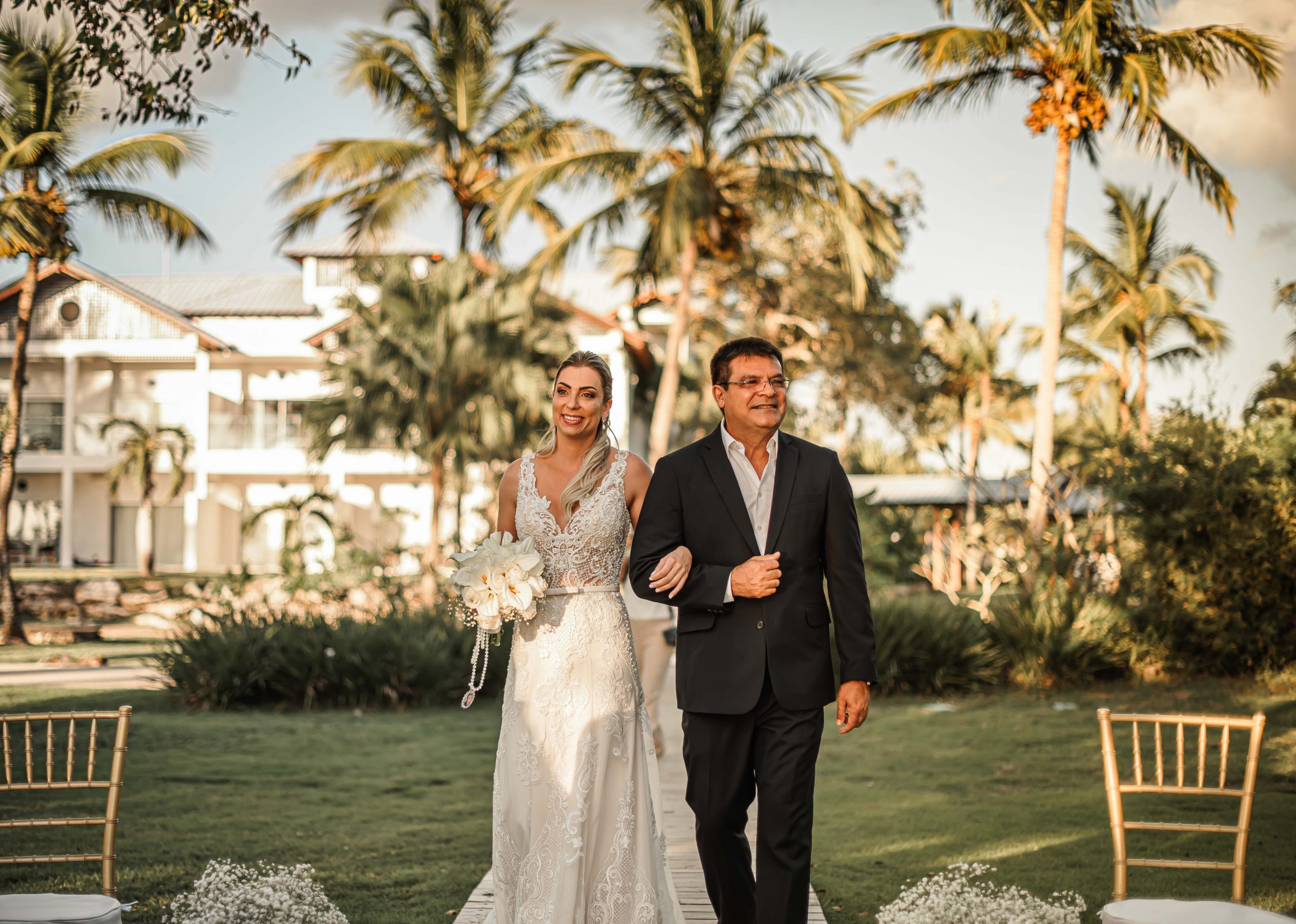 Destination wedding em cenário paradisíaco ao pôr do sol em Punta Cana- Camilla &#038; João