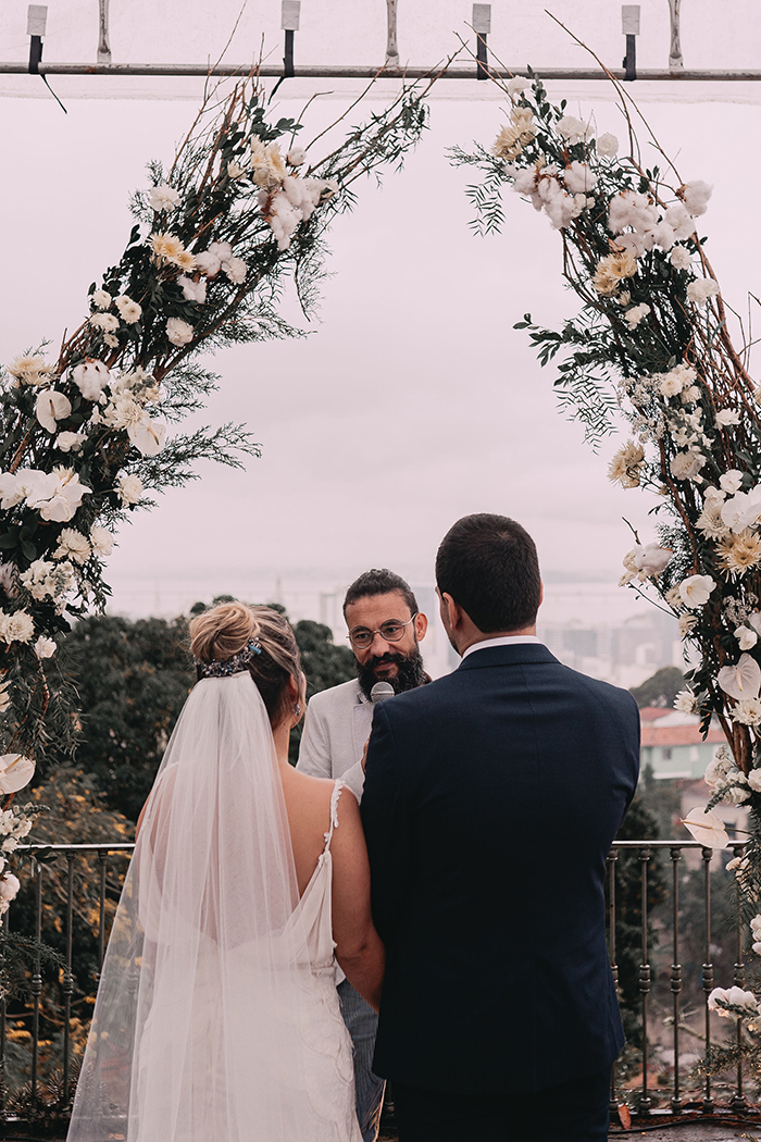 Casamento elegante com toque minimalista numa tarde adorável no Rio de Janeiro &#8211; Mariane &#038; Léo