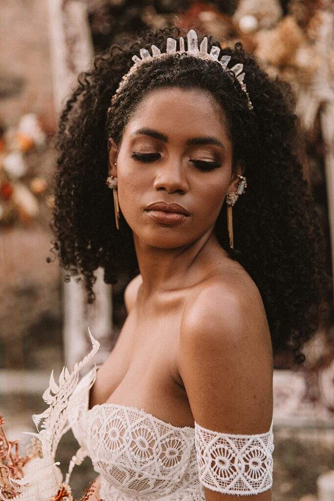 noiva negra com coroa