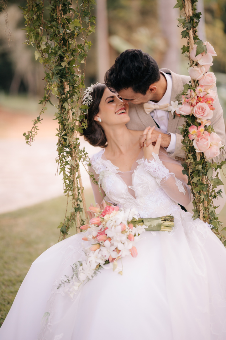 {Editorial Para Sempre Nós} Um elopement wedding com toques clássicos na fazenda