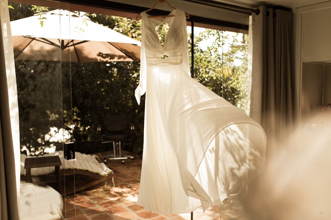 Micro wedding intimista em manhã romântica na Una Fabbrica