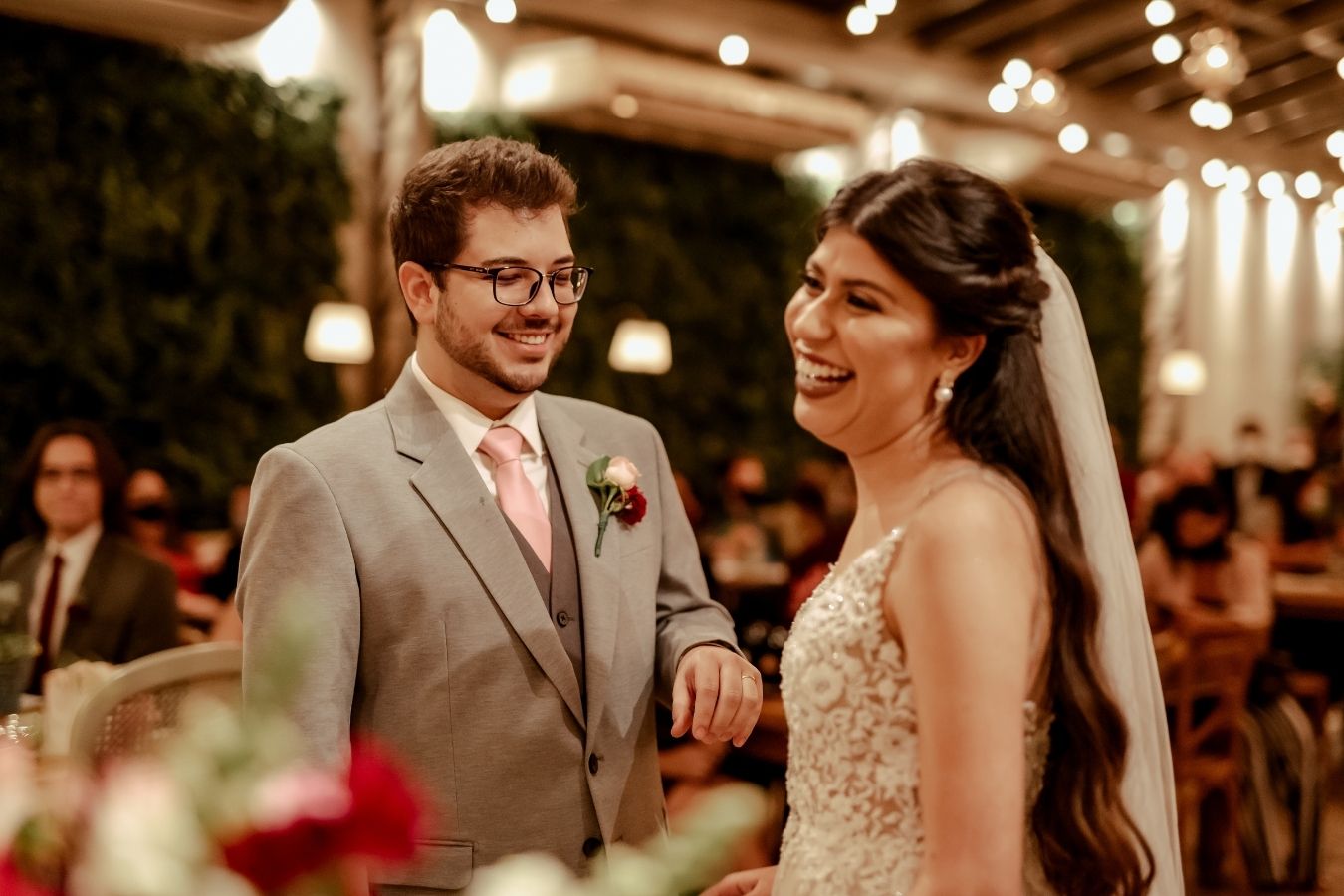 Casamento romântico e intimista na Casa Quintal