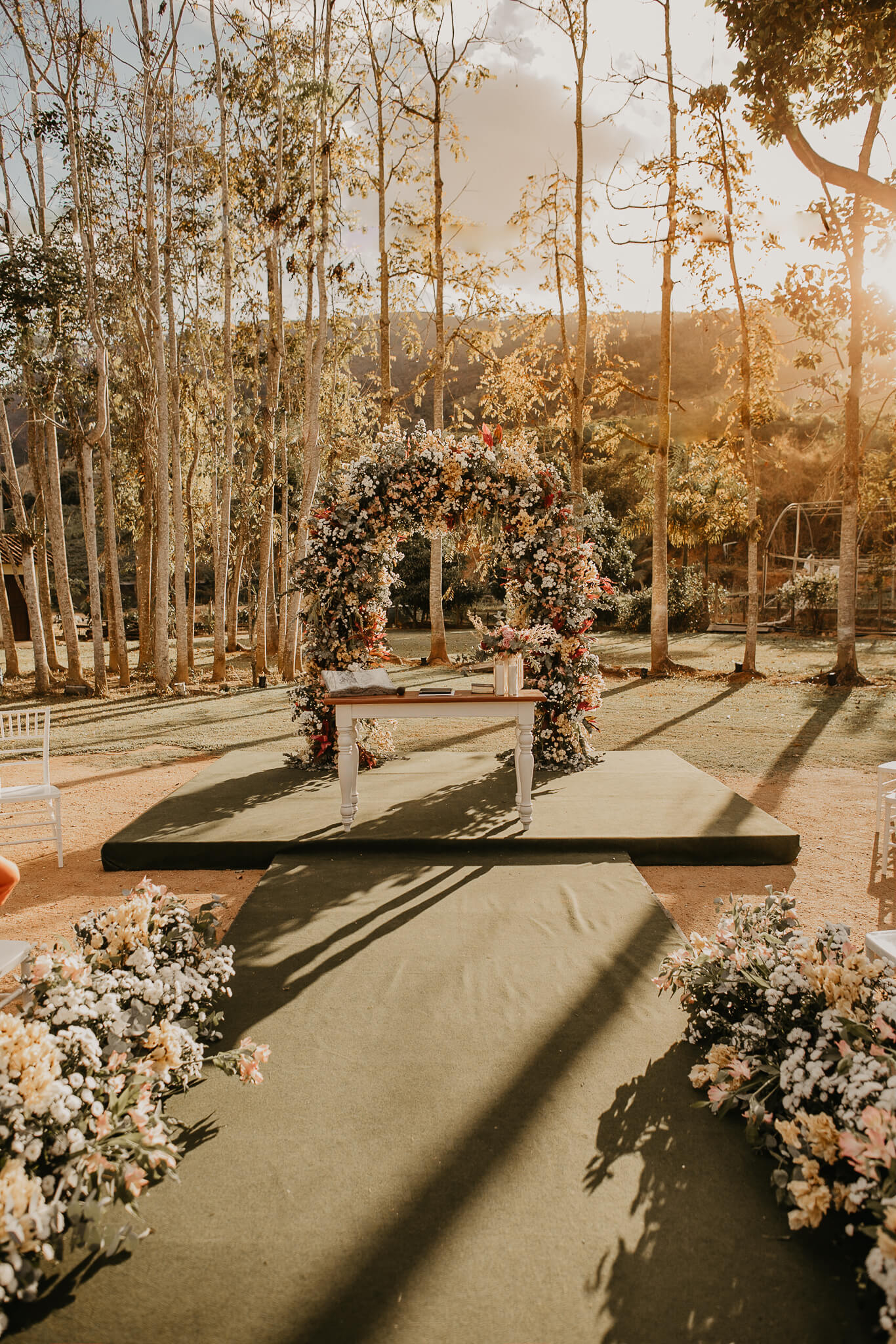 Casamento diurno muito romântico no Espirito Santo