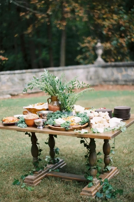 mesa de doces no estilo antiga para casamento vintage