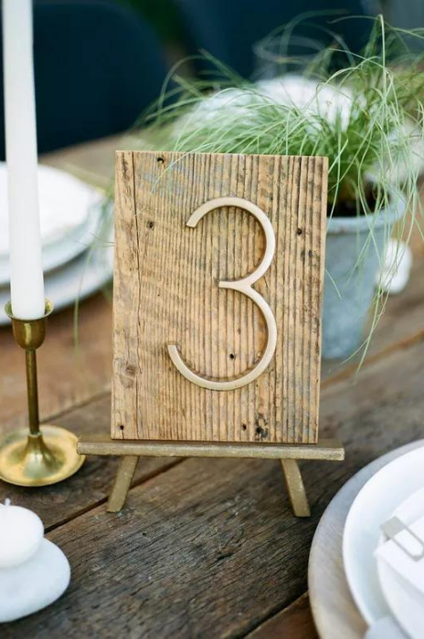marcação de mesa para decorar mesa em casamento minimalista