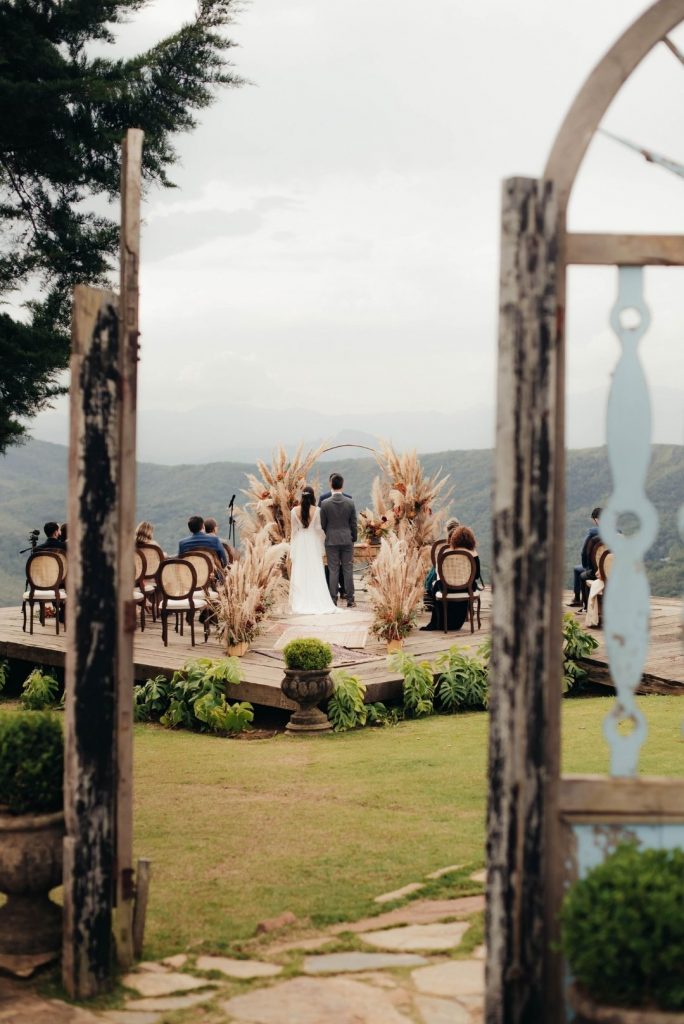 Casamento boho rústico com paisagem ímpar e deslumbrante na Vila Relicário &#8211; Raissa &#038; Alexandre