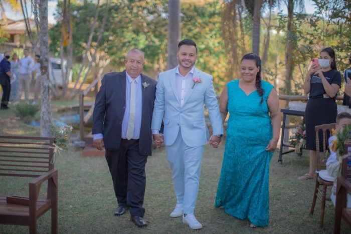 Casamento leve e colorido no Recanto das Palmeiras &#8211; Rafa &#038; Bruno