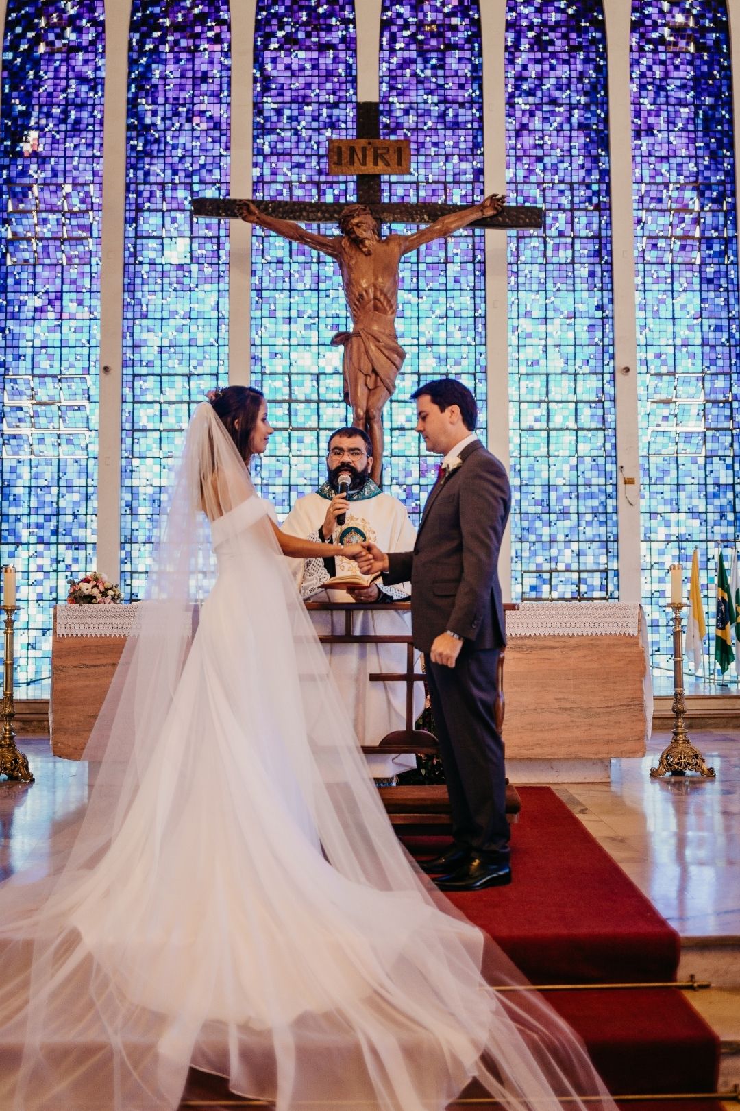 Casamento na igreja romântico cheios de DIY em Brasília