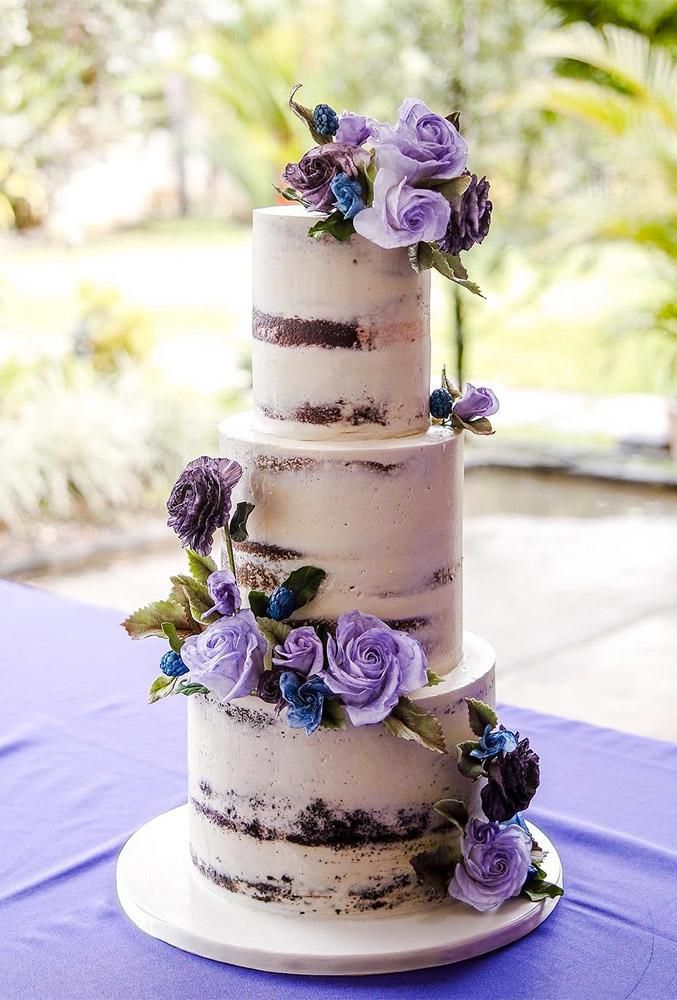 Cor do Ano 2022: Very Peri traz uma mistura de violeta e azul para os casamentos