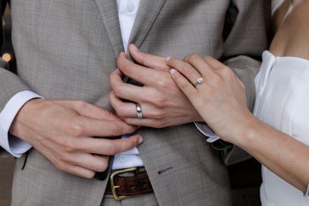 capa post: aliança de casamento de ouro branco