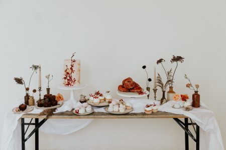 capa post: mesa de bolo decoração de casamento civil